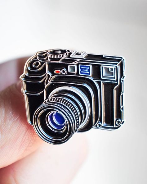 Pinterest : Emilie Thadey Mamiya 7, 120mm Film, Boho Jewels, Medium Format Camera, Enamel Pin Collection, Backpack Pins, Jacket Pins, Bag Pins, Pretty Pins