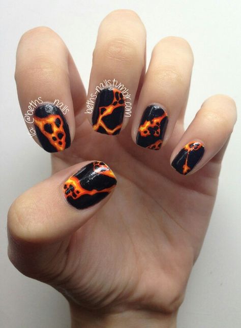 Lava nails Lava Nails Acrylic, Lava Nail Art, Volcano Nails, Black Abstract Nails, Orange And Black Nail Designs, Orange And Black Nails, Lava Nails, Tiger Nail Art, Black Ombre Nails