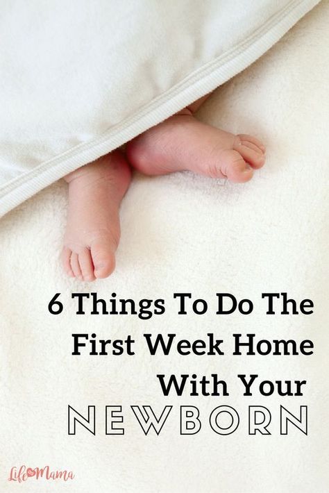 The first few days at home with a newborn are a precious blur. If you are about to welcome a baby into the world, here are 6 things you should do in the first week. | New Parent Tips Baby First Week, Kids Fever, Newborn Baby Tips, Pumping Moms, Baby Sleep Problems, Pregnant Mom, Newborn Care, Be My Baby, After Baby