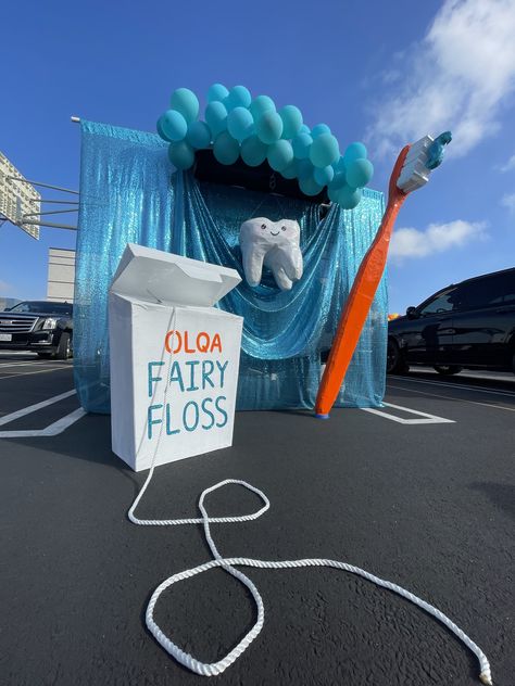 Teeth Theme Party, Dental Parade Float Ideas, Tooth Fairy Trunk Or Treat Ideas, Dental Trunk Or Treat Ideas, Medical Trunk Or Treat Ideas, Dentist Halloween Decorations, Fairy Trunk Or Treat, Tooth Fairy Party, Ideas Caratulas