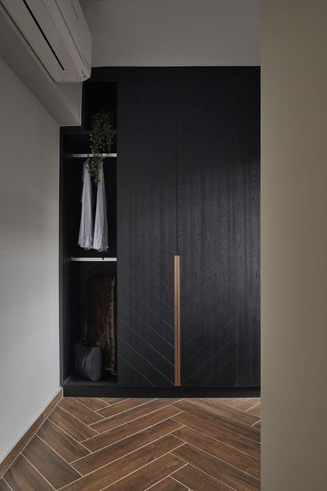 Industrial Wardrobe Ideas, Wood Wardrobe Design, Wardrobe Cabinet Bedroom, Industrial Wardrobe, Interior Wardrobe, Grey Wardrobe, Dark Modern, Wood Wardrobe, Industrial Interiors