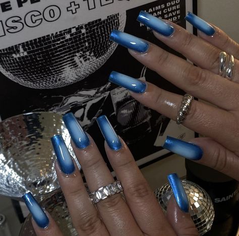 Royal blue nails, blue chrome nails, blue aura nails Aura Nails With French Tips, Light Blue Aura Nails, Blue Square Acrylic Nails, Matalic Nails Acrylic Blue, Blue Chrome Nails With Rhinestones, Blue Nails Aura, Chrome Aura Nails, Aura Chrome Nails, Blue Chrome Nails Designs