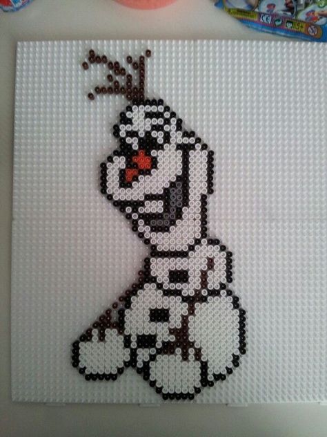 Olaf Perler Bead Pattern, Disney Hama Beads Pattern, Frozen Hama, Pixel Art Noel, Hamma Beads Ideas, Melty Bead Patterns, Fuse Bead Patterns, Hama Beads Design, Perler Bead Templates