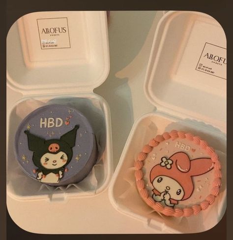 Kuromi cake my melody cake birthday cake inspo Hello Kitty Mini Cake, Kuromi Bento Cake, Sanrio Bento Cake, My Melody Cakes, Kuromi And My Melody Cake, Birthday Cake Sanrio, Kuromi Cake Ideas, My Melody Things, My Melody Birthday Cake