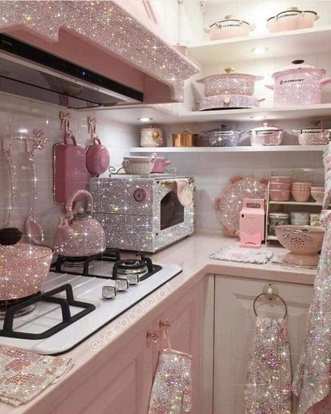 Haidar Ali, Cocina Shabby Chic, Pink Home Decor, Pink Kitchen, Pink Room, Benefit Cosmetics, My New Room, New Room, Dream Kitchen