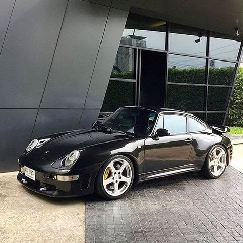 28.7k Followers, 1 Following, 1,316 Posts - See Instagram photos and videos from @porsche3.6 Porsche 993 Turbo, 993 Turbo, Porsche Classic, Porsche 993, Porsche 964, Porsche Models, Porsche Macan, Euro Cars, Vintage Porsche