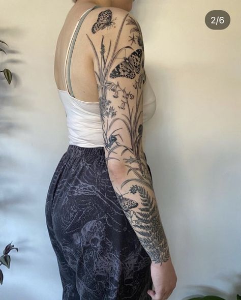 Botanical Tattoo Sleeve, Natur Tattoo Arm, Wildlife Tattoo, Nature Tattoo Sleeve, Tattoos Inspo, Insect Tattoo, Bug Tattoo, Vine Tattoos, Plant Tattoo