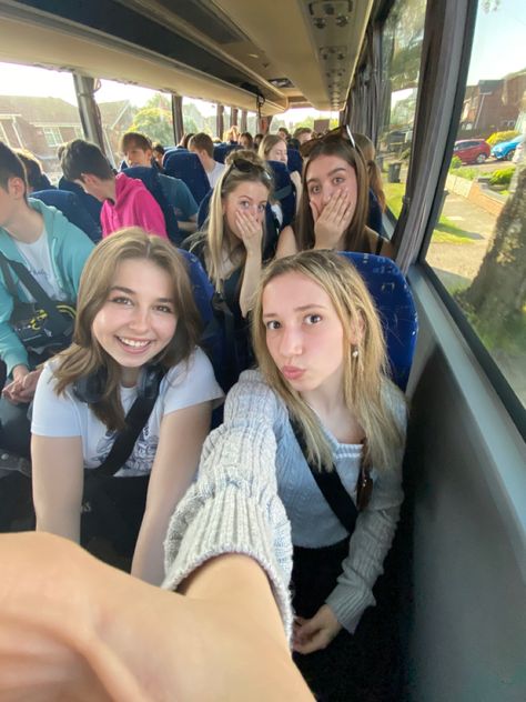 Bus School Trip, School Trip Aesthetic Bus, School Trips Aesthetic, School Trip Bus, Bus Travel Aesthetic, Washington Dc School Trip, Dc School Trip, School Trip Aesthetic, School Bus Pictures