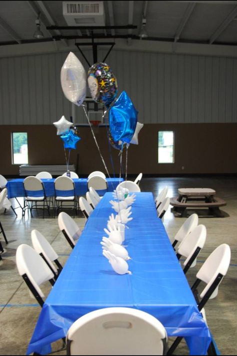 Paramedic graduation party Love the glove center pieces! Ems Party Ideas, Emt Decorations, Emt Party Ideas, Emt Graduation Party Ideas, Emt Graduation Party, Paramedic Graduation Party, Paramedic Party, Paramedic Graduation, Emt Graduation