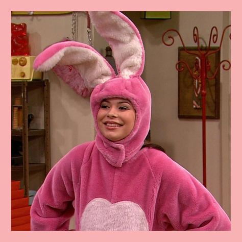 I chose this for line because there are lines that make up the bunny costume and some are more defined to create the shapes of it. Icarly And Victorious, Miranda Cosgrove, Bunny Costume, Twitter Icon, Icarly, Disney Channel, Reaction Pictures, Serie Tv, Mood Pics