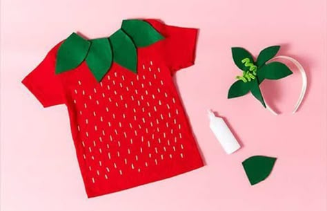 Strawberry Costume Diy, Simple Halloween Costume, Strawberry Costume, Meme Costume, Fruit Costumes, Halloween Costumes For Work, Diy Costumes Women, Kids Costumes Girls, Easy Halloween Costume