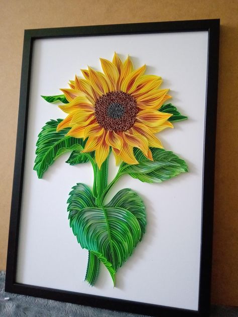 Beta Projects, Quilling Sunflower, Diy Quilling Crafts, Vase Deco, Paper Quilling Flowers, Diy Jewellery Designs, Quilling Work, Paper Quilling Patterns, Quilled Paper Art