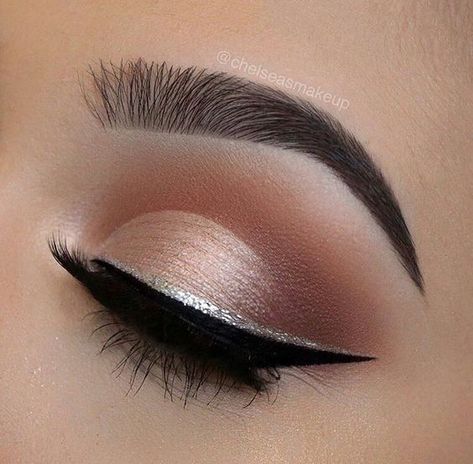 Make Up Diy, Halloween Make-up Looks, Make Up Designs, Natural Prom Makeup, Eye Makeup Images, Drag Make-up, Wedding Eye Makeup, Alat Makeup, Prom Eye Makeup