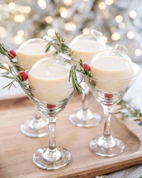 Fireball Eggnog, Fireball Candy, Elf Themed Christmas Party, Eggnog Cocktail, Christmas Cocktails Easy, Xmas Drinks, Christmas Drinks Alcohol Recipes, Christmas Eggnog, Christmas Party Drinks