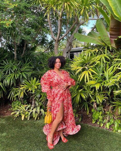 Yaminah Mayo, Plus Size Cocktail Attire, Summer Cocktail Attire, Plus Size Wedding Guest Dress, Cocktail Wedding Attire, Casual Bride, Curvy Wedding, Plus Size Wedding Guest Dresses, Summer Cocktail Dress