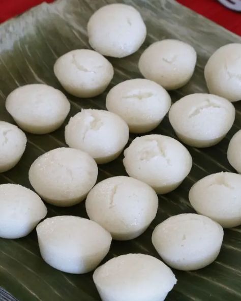 Rice Dessert Recipes, Filipino Rice, Rice Flour Recipes, Sticky Rice Cakes, Pinoy Dessert, Steamed Rice Cake, Filipino Food Dessert, Rice Desserts, Rice Cake Recipes