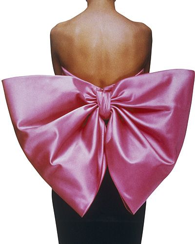 Yves Saint Laurent black velvet dress ('Paris rose' satin bow) Haute Couture Fall 1983. Photo: Gilles Tapie. The Back, Yves Saint Laurent, Saint Laurent, Pink