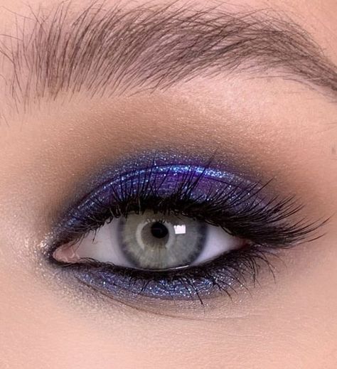 Plum Eyeshadow, Eye Makeup Images, Eye Makeup Pictures, Purple Makeup, Makijaż Smokey Eye, Top Makeup Products, Easy Makeup, Makeup Eye Looks, Makeup Artistry