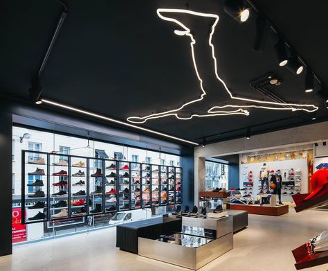 Nike sotre - Jordan - Europe Sneaker Store Design, Sport Store Design, Shoes Showroom, Jordan Store, Nike Retail, Shoe Store Design, Sneakerhead Room, Jordan Shop, Retail Store Interior Design