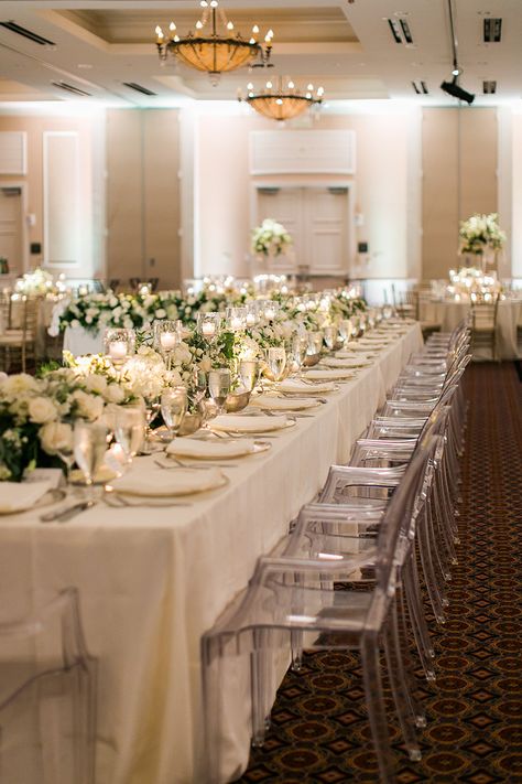 This Ballroom Wedding Has the Most Gorgeous White Wedding Florals Ballroom Wedding Flowers, Kings Table Wedding Centerpieces, Wedding Motif 2024, Kings Table Wedding, Garden Ballroom, Classic Ballroom Wedding, Wedding Dinner Table Setting, White Wedding Florals, Wedding Motif