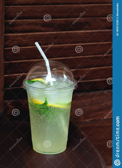 Cocktails in a plastic cup on a wooden background. Take Mojito takeaway, food de #Sponsored , #cup, #wooden, #food, #Cocktails, #plastic Takeaway Cocktails, Minuman Cup, Mojito Aesthetic, Summer Drink Recipes Nonalcoholic, Resep Mojito, Truck Website, Business Drinks, Food Stand Design, Bubble Drink