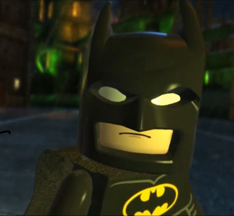 The LEGO man real!!! Lego Character Icons, Lego Batman Pfp, Lego Robin, Fye Pics, Gleep Glorp, Lego Batman 2, Batman 2, Batman Pictures, Lego Batman Movie