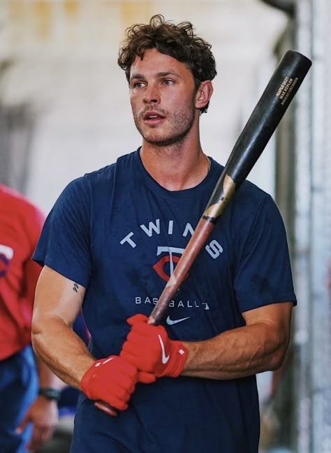 Max Kepler, Mlb Baseball Players, Liz Tomforde, Hot Baseball Players, Baseball Guys, Baseball Boys, Mlb Players, Minnesota Twins, Book Boyfriends