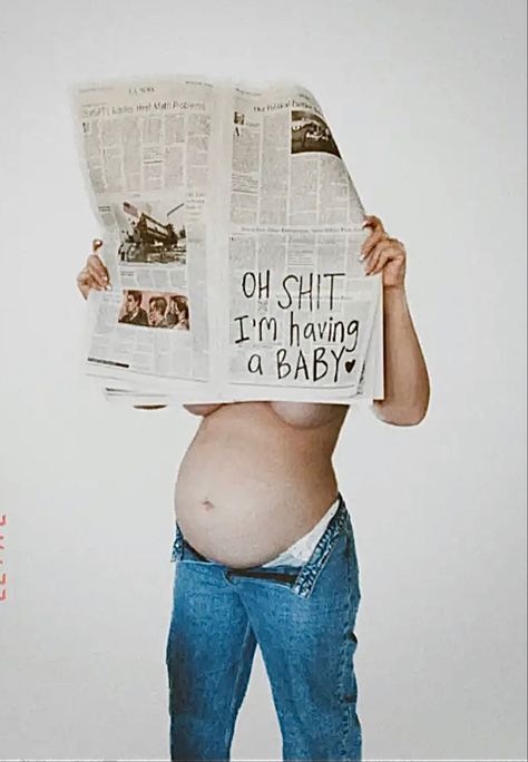 Third Trimester Pregnancy, Pregnancy Announcement Photoshoot, Pregnancy Belly Photos, Cute Pregnancy Pictures, Fun Baby Announcement, Baby Announcement Pictures, Summer Long Sleeve, Baby Announcement Photos