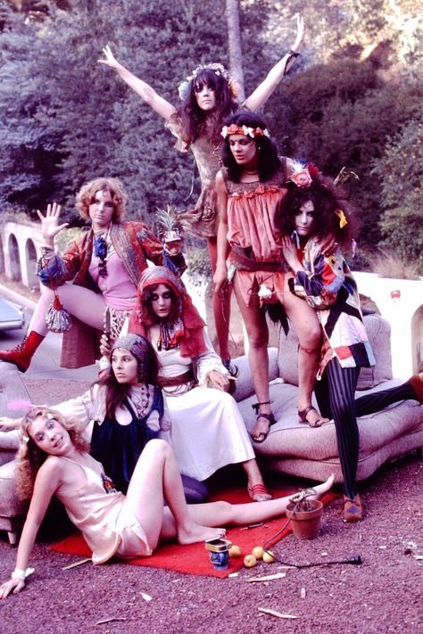 The Gtos, Famous Groupies, Pamela Des Barres, Scarlet Begonias, Vintage Shoot, Arte Pin Up, 60s 70s Fashion, Estilo Hippy, 70s Aesthetic