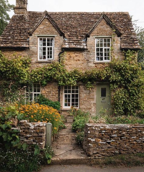 Cottage Core Homestead, Small British Cottage, English Village Cottages, Stone Cottage With Porch, British Cottage English Countryside, English Village House, British Cottage, Cotswolds Cottage, Countryside Cottage