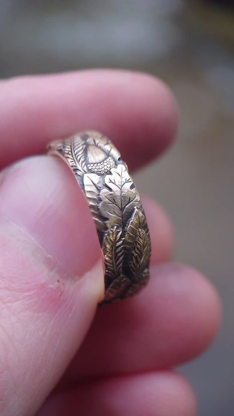 Sculpted leaf ring in gold. Oak, birch and pine in this one. Each one is hand made and unique. | Instagram Wax Carved Ring, Wax Carving Jewelry, Hand Carved Jewelry, Cute Engagement Rings, Wax Carving, Carved Ring, November 30, Leaf Ring, Funky Jewelry