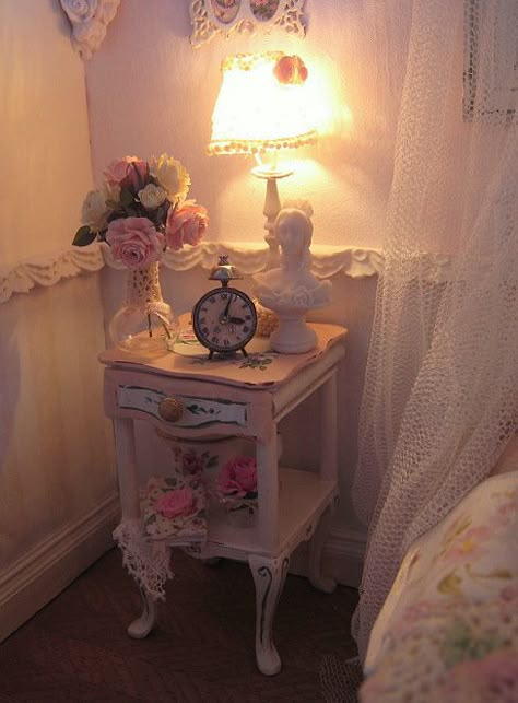 Night Stand Coquette, Coquette Alarm Clock, Coquette Nightstand, Aesthetic Alarm Clock, Night Stand Aesthetic, Aesthetic Nightstand, Cute Alarm Clock, Shabby Bedroom, Coquette Room