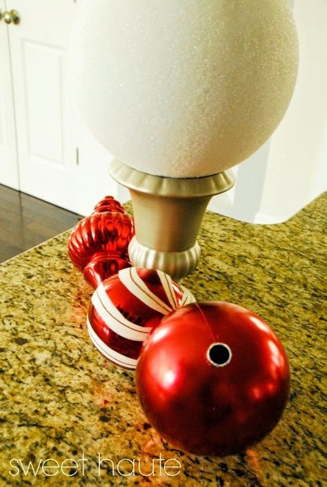 DIY Christmas Ornament Topiary Tutorial Today I am sharing a wonderful, budget friendly DIY project that you can complete and you can display it right on the day after Thanksgiving {of course}...that's when the tree would go up in my house when I was growing up. This is my thrifty DIY approach to those beautiful, although sometimes expensive, Christmas Ornament Topiaries. You can use it indoors by the fireplace or tree....or outside to give the final touch to your amazing Christmas… Christmas Ornament Topiary, Ornament Topiary, Outdoor Christmas Wreaths, Topiary Diy, Christmas Topiary, Christmas Decs, Xmas 2022, Silver Christmas Decorations, Diy Christmas Ornament