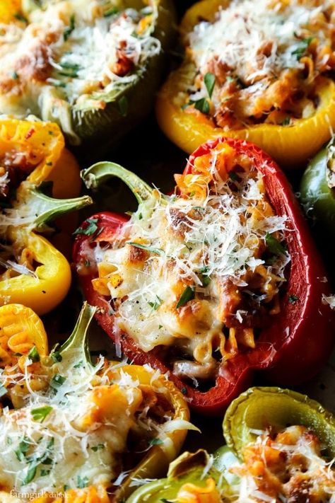 Cheesy Lasagna Stuffed Peppers from afarmgirlsdabbles.com Lasagna Stuffed Peppers, Cheesy Lasagna, Traditional Lasagna, Healthy Weeknight Dinners, Football Party Food, Lasagna Soup, Gluten Free Recipes Easy, Peppers Recipes, Bell Peppers