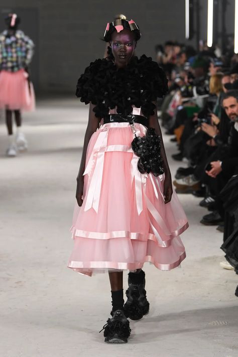 Noir Kei Ninomiya Fall 2024 Ready-to-Wear Runway, Fashion Show & Collection Review [PHOTOS] Noir Kei Ninomiya, Kei Ninomiya, Show Collection, March 2024, Fashion Show Collection, Fall 2024, Cemetery, Paris Fashion, Runway Fashion