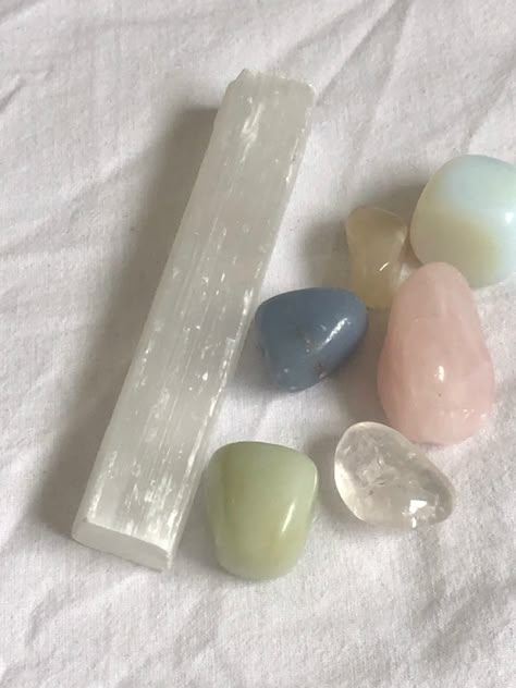 Crystals aesthetic astrology hoe crystal rose quartz pink blue green jade inspo minimalist room indie Crystal Vibes, Crystal Aesthetic, Spiritual Crystals, Pretty Rocks, Crystal Candles, Crystal Shop, Crystal Collection, Crystal Gems, Rocks And Crystals