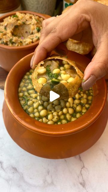 Food Of India, Pani Puri Recipe, Famous Street Food, 2024 Street Style, Puri Recipes, Indian Street Food Recipes, Pani Puri, Chaat Recipe, Vegetarian Snacks Recipes