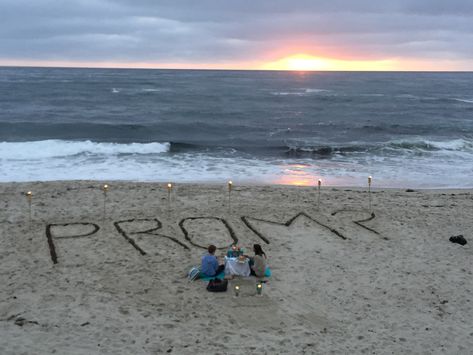 Sunset Promposal, Romantic Promposal, Beach Promposal, Prom Posters, Cute Prom Proposals, Prom Date, Dance Proposal, Hoco Proposals, Beach Proposal