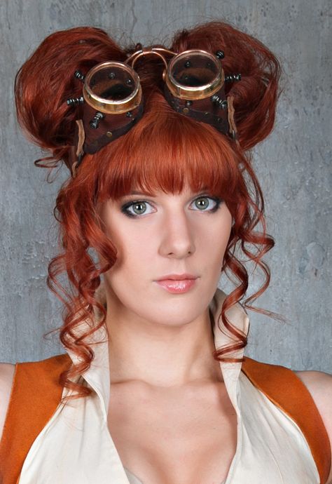 Steampunk Makeup, Steampunk Hairstyles, Beyonce Hair, Costume Carnaval, Mode Steampunk, Steampunk Couture, Steam Girl, Victorian Hairstyles, Steampunk Women