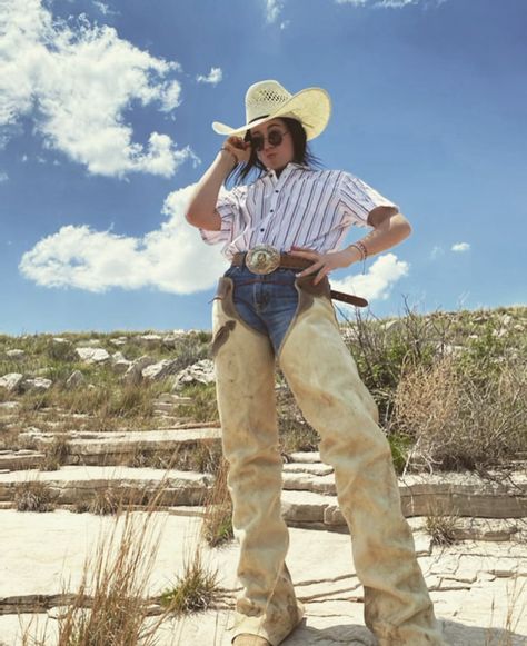 #western #cowboy #punchy Retro Western Aesthetic Outfits, Simple Cowboy Outfit, Western Influence Fashion, Chaps Outfit Women, Western Cottagecore Outfits, Texan Outfit, Old Western Outfits, Cowboy Outfit Aesthetic, Cowboy Inspired Outfit