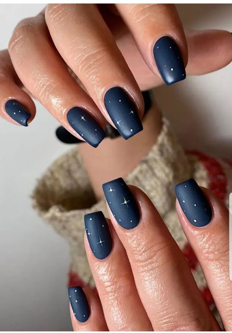 Navy And Silver Nails, Short Winter Nails, Navy Nails, August Nails, October Nails, Matte Nails Design, Nail Style, Blue Nail Designs, Blue Nail