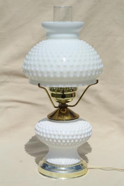 Milk Glass Lamps Vintage, Vintage White Milk Glass Lamps, Hobnob Milk Vases, Chic Decor Diy, Vintage Hobnail Milk Glass Lamp, Fenton Lamps, Milk Glass Decor, Milk Glass Lamp, Fenton Milk Glass Hobnail