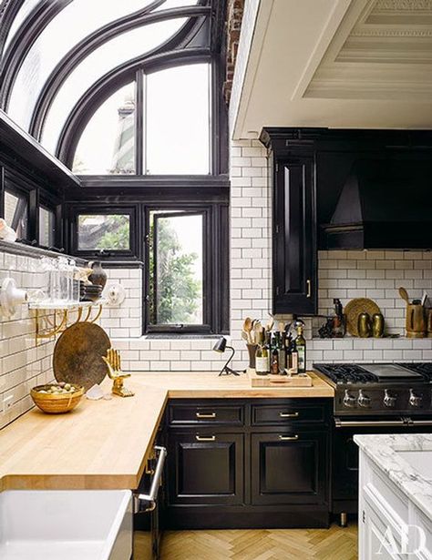 Black Kitchen with Solarium Style Window | Nate Berkus' Greenwich Village townhouse featured in Architectural Digest New York City Apartment, Nate Berkus, Greenwich Village, Design Del Prodotto, City Apartment, Counter Tops, Decor Minimalist, Home Design Decor, Black Kitchens