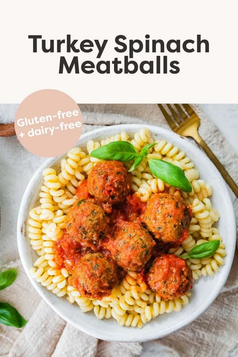 These spinach turkey meatballs are moist and flavorful, loaded with veggies and require no binders! They're great for meal prep because you can add them to pasta, sandwiches or salads throughout the week. Veggie Turkey Meatballs, Turkey Meatballs With Spinach, Spinach Turkey Meatballs, Breastfeeding Meals, Macro Dinner, Meatballs With Spinach, Veggie Turkey, Turkey Spinach Meatballs, Macro Nutrients