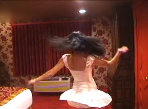 ha vay music video! Ha Vay, Music Videos Aesthetic, Music Video Ideas, Music Video Aesthetic, Ethereal Princess, American Teenager, Madonna Inn, Music Marketing, Invisible String