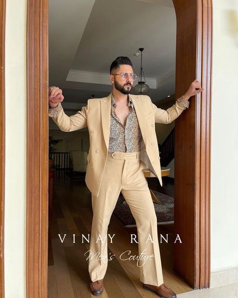 Vinay Rana on Instagram: "Let’s bring the #vintagestyle back in FASHION #highwaist #bellbottom #pants #doublebreasted #blazer #printedshirt Add this #dapperlook in yr #wardrobe now ⚡️" Bootcut Formal Pants Men, Bell Bottom Formal Pants For Men, Bootcut Pants Outfit Men, Bellbottom Pants Outfits Men, Pink Blazer Men, Classy Suits Men, Casual Blazer Outfits Men, Bootcut Pants Outfit, White Bell Bottom Pants