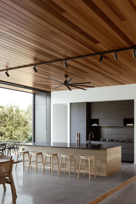 Sunshine Beach, Timber Ceiling, Wooden Ceiling, Wood Interior Design, Southern Cross, Minimal House Design, Wooden Ceilings, Beach House Interior, Kitchen Room Design