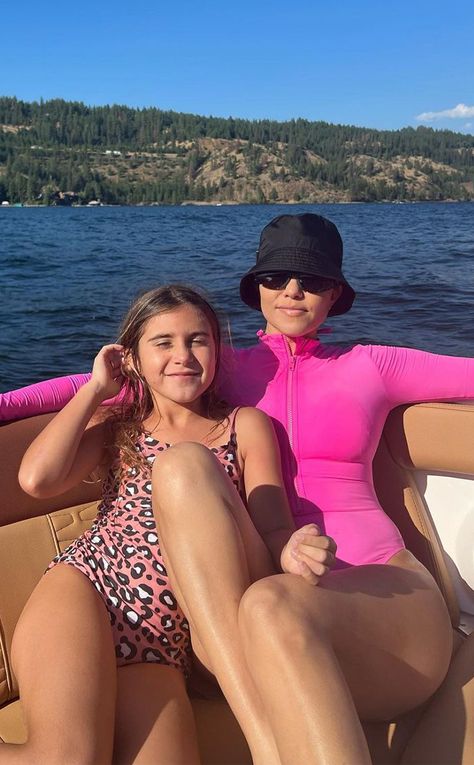 Kourtney Barker, Kourtney Kardashian Barker, Windswept Hair, Father Daughter Bond, Penelope Disick, Jessica Hall, So Confused, Pink Bathing Suits, Rocker Chick