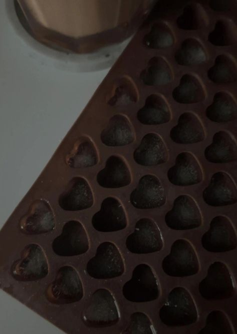 heart ice coffee cute aesthetic y2k Ice Cube Tray Aesthetic, Shaped Ice Cubes Aesthetic, Ice Cubes Aesthetic, Heart Ice Cubes, Heart Ice, Aesthetic Heart, Eating Ice, Ice And Spice, Ice Ice Baby