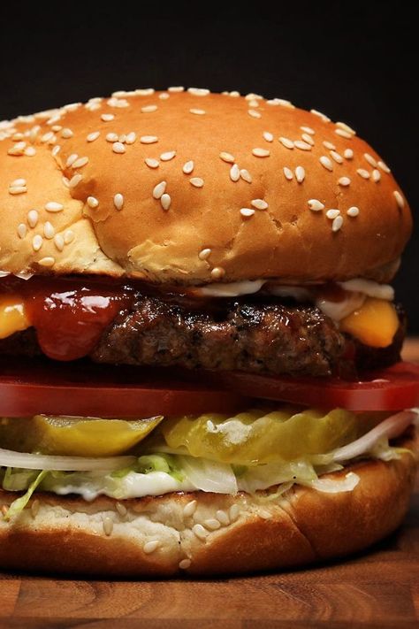 The Food Lab: How to Make a Burger King-Style Whopper Fit for The King | A burger truly fit for The King.	  #burgers #burgerrecipes #seriouseats #recipes Making Burger Patties, Burger Maker, Juicy Hamburgers, Cheeseburger Recipe, Burger Dogs, Burger Press, King Food, Homemade Burgers, Food Lab